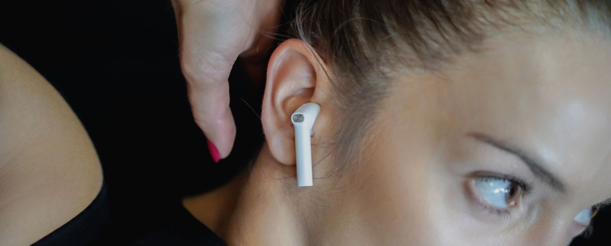 Ako nabíjať bezdrôtové slúchadlá?