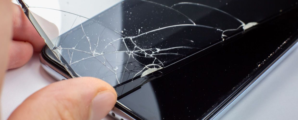 Ako odstrániť ochrannú fóliu z telefónu?