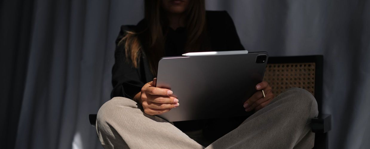 Jaka folia ochronna na tablet? Przewodnik po wyborze najlepszej ochrony ekranu