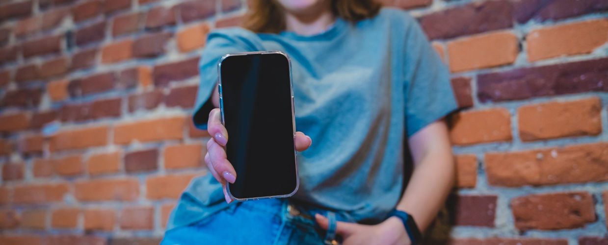 Tvrdené sklá na telefón. Ktoré si vybrať?